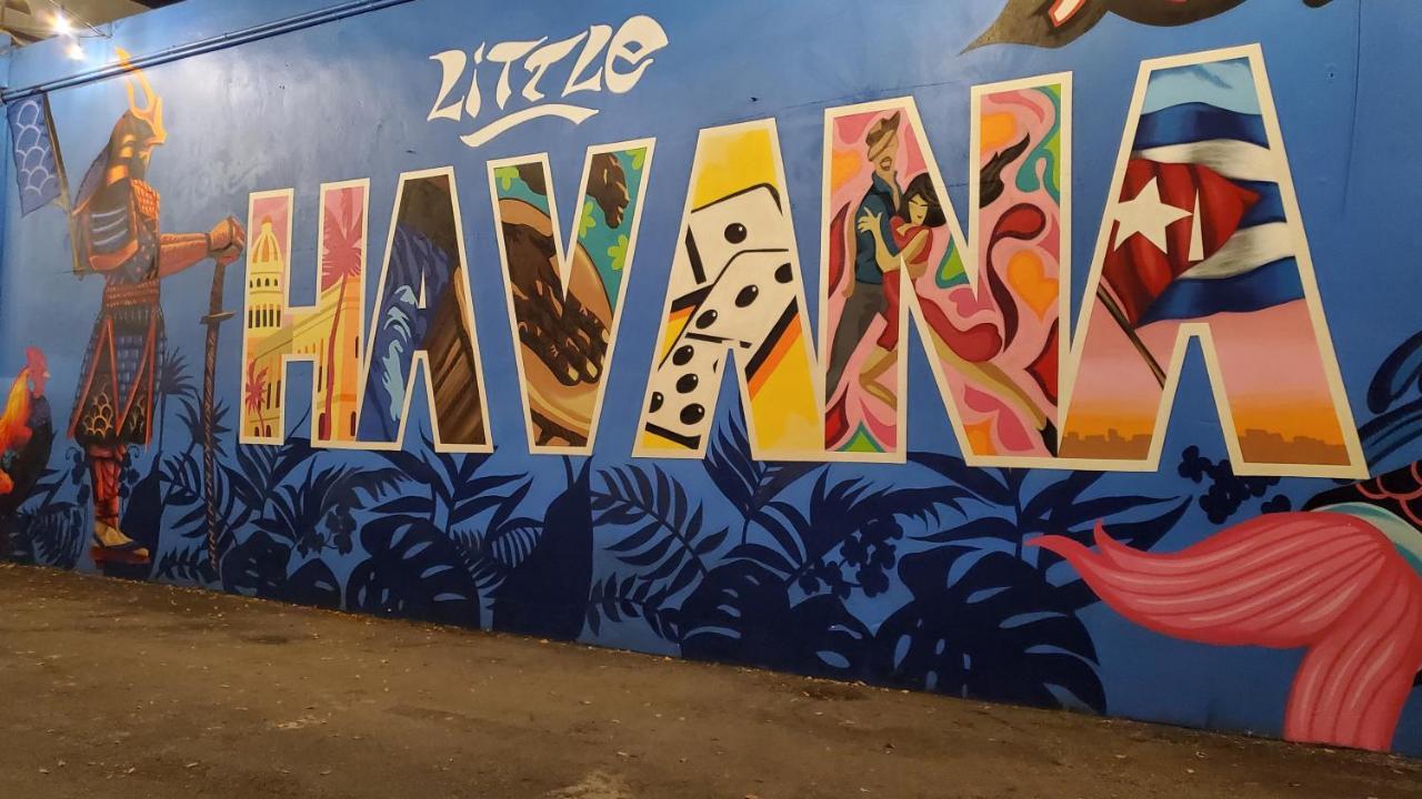 Casa Cuba In Little Havana, Brickell, Calle 8 And 10 Minutes To The Beach Free Parking Μαϊάμι Εξωτερικό φωτογραφία